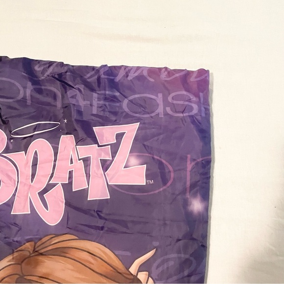 Bratz Doll Sleeping Bag Y2K MGA Double Sided - Picture 7 of 16